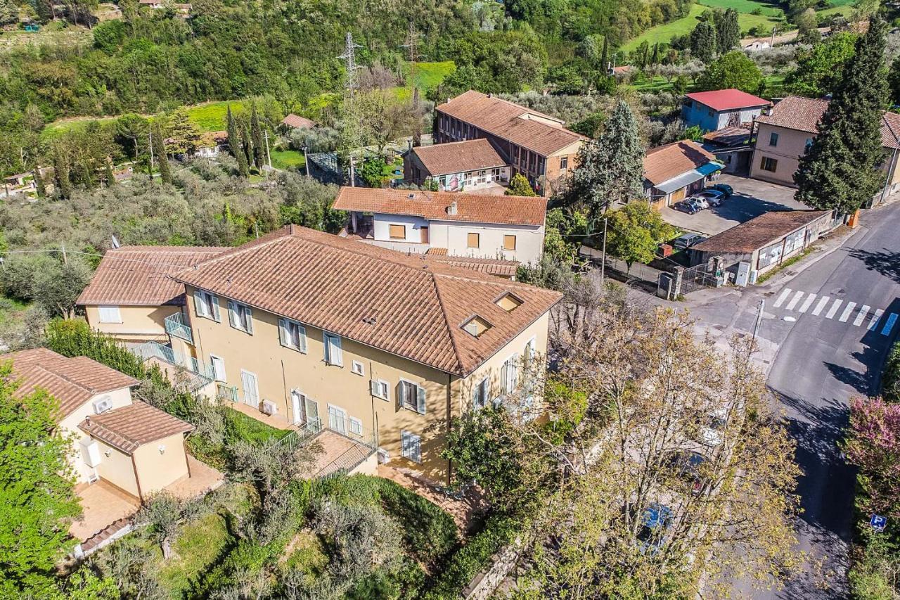Residence Viviverde Терні Екстер'єр фото