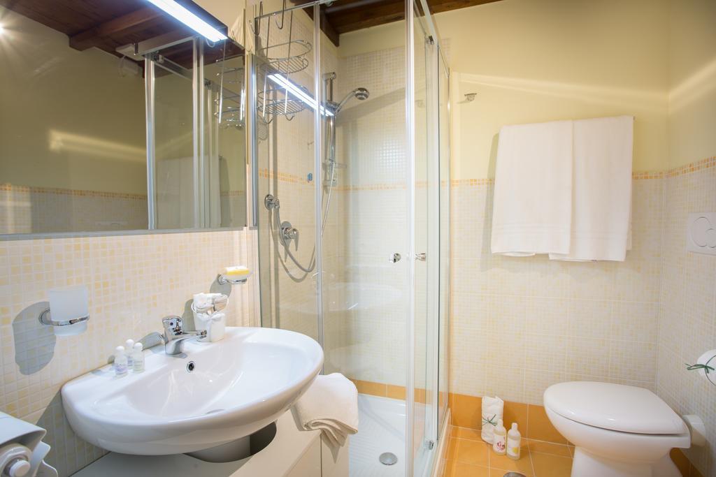 Residence Viviverde Терні Екстер'єр фото